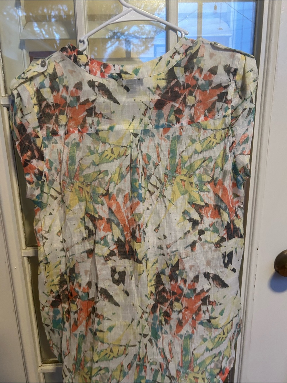 B Design White Multicolor Abstract Print Button-Front Top - Picture 2 of 3